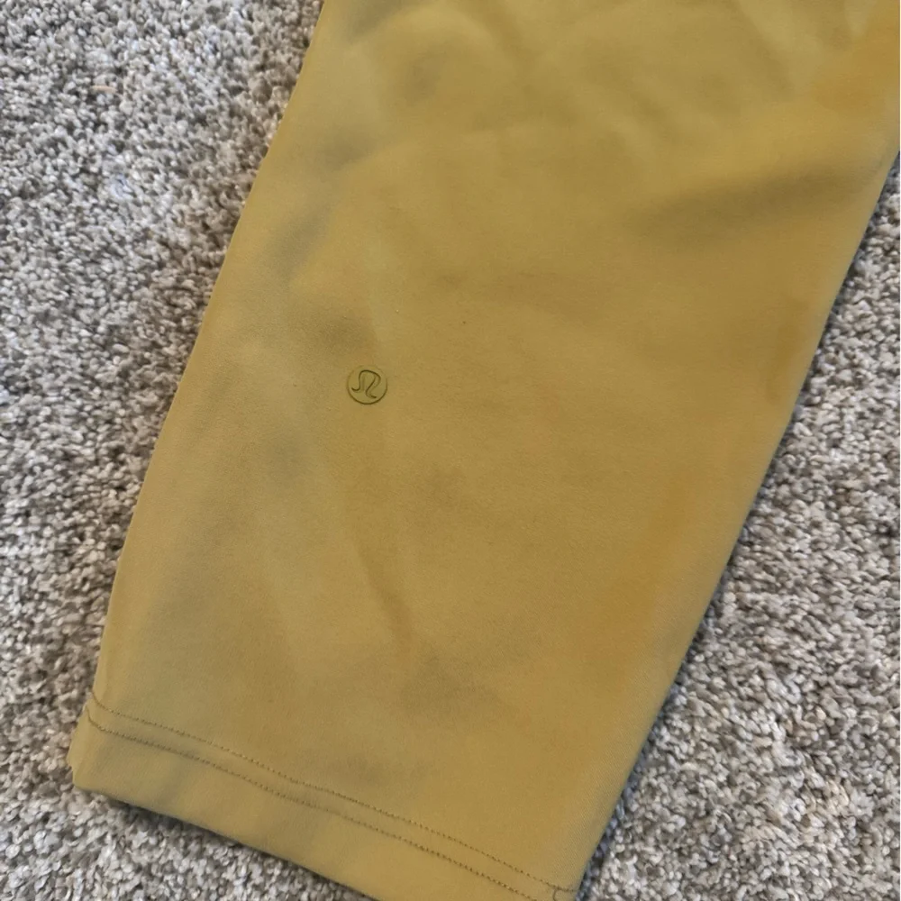 lululemon athletica medium store
